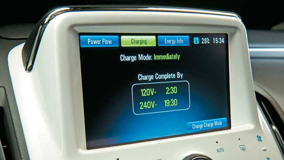 O sistema informa qual o tempo de duração das recargas | <a href="https://preprod.quatrorodas.abril.com.br/carros/chevrolet-volt-637764.shtml" rel="migration">Leia mais</a> O sistema informa qual o tempo de duração das recargas | <a href="https://preprod.quatrorodas.abril.com.br/carros/chevrolet-volt-637764.shtml" rel="migration">Leia mais</a>
