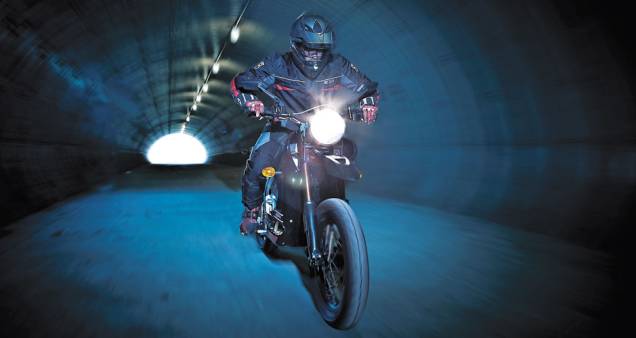 As elétricas podem ser a luz no fim do túnel para as motos. As elétricas podem ser a luz no fim do túnel para as motos.