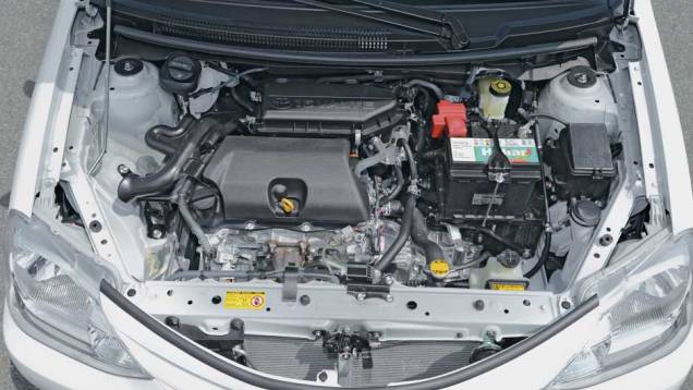 Aparência do motor 1.3 é igual à do 1.5 | <a href="https://preprod.quatrorodas.abril.com.br/carros/impressoes/toyota-etios-696271.shtml" rel="migration">Leia mais</a> Aparência do motor 1.3 é igual à do 1.5 | <a href="https://preprod.quatrorodas.abril.com.br/carros/impressoes/toyota-etios-696271.shtml" rel="migration">Leia mais</a>