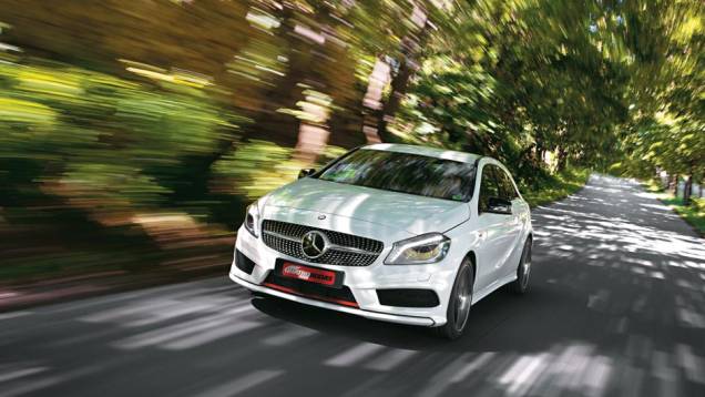 Ele ficou 16 cm mais baixo para poder encarar o A3 e o Série1 | <a href="https://preprod.quatrorodas.abril.com.br/carros/impressoes/mercedes-benz-250-699651.shtml" rel="migration">Leia mais</a> Ele ficou 16 cm mais baixo para poder encarar o A3 e o Série1 | <a href="https://preprod.quatrorodas.abril.com.br/carros/impressoes/mercedes-benz-250-699651.shtml" rel="migration">Leia mais</a>