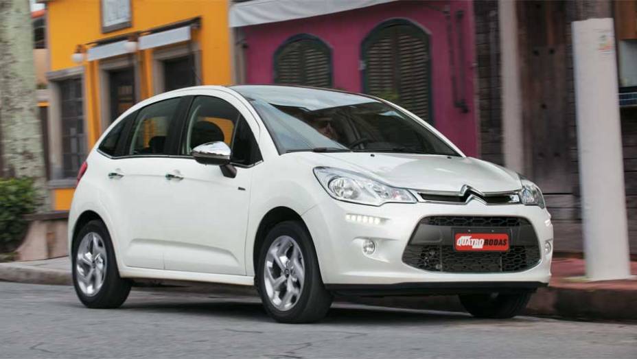 Novo C3 ficou menos feminino, mas sem perder em elegância | <a href="https://preprod.quatrorodas.abril.com.br/salao-do-automovel/2012/carros/c3-704048.shtml" rel="migration">Leia mais</a>