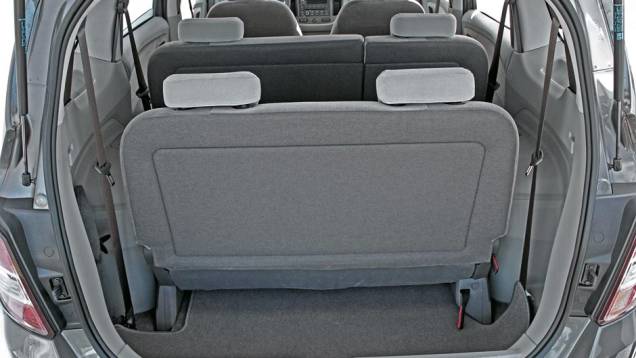 O Flex7 da Zafira era mais inteligente... | <a href="https://preprod.quatrorodas.abril.com.br/carros/comparativos/chevrolet-spin-x-nissan-grand-livina-700392.shtml" rel="migration">Leia o comparativo</a> - <a href="https://preprod.quatrorodas.abril.com.br/galerias/nissan/grand-livina-ed-08-" rel="migration"></a> O Flex7 da Zafira era mais inteligente... | <a href="https://preprod.quatrorodas.abril.com.br/carros/comparativos/chevrolet-spin-x-nissan-grand-livina-700392.shtml" rel="migration">Leia o comparativo</a> - <a href="https://preprod.quatrorodas.abril.com.br/galerias/nissan/grand-livina-ed-08-" rel="migration"></a>