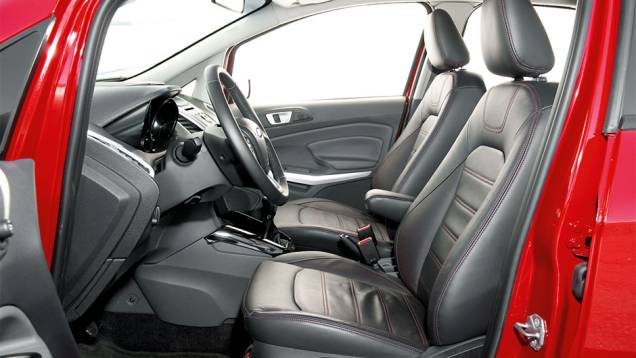 Espaço para cabeça, ombros e pernas... | <a href="https://preprod.quatrorodas.abril.com.br/carros/testes/ford-ecosport-freestyle-1-6-16v-699470.shtml" rel="migration">Leia mais</a> Espaço para cabeça, ombros e pernas... | <a href="https://preprod.quatrorodas.abril.com.br/carros/testes/ford-ecosport-freestyle-1-6-16v-699470.shtml" rel="migration">Leia mais</a>
