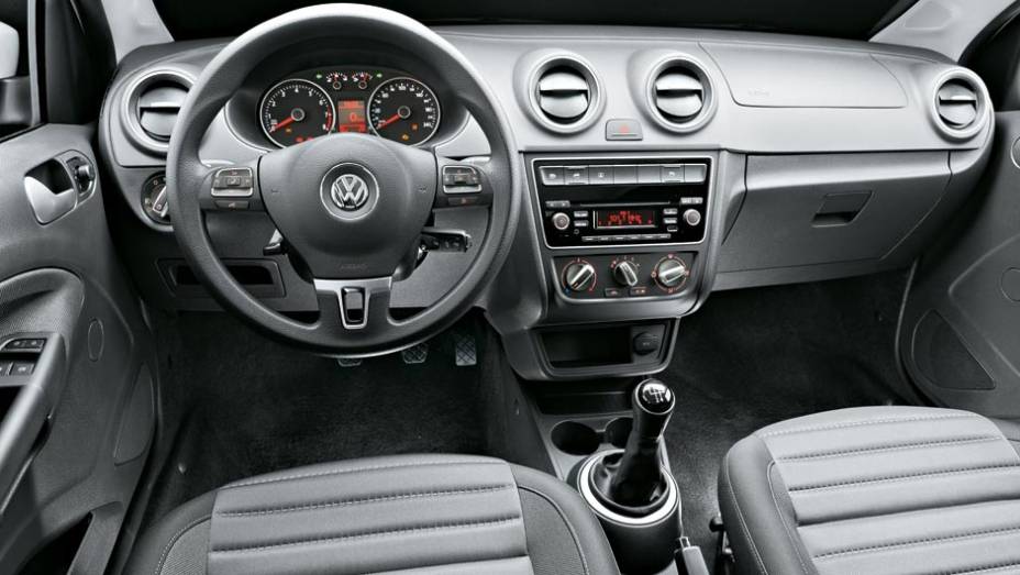 Versão Power tem volante ajustável em altura e profundidade | <a href="https://preprod.quatrorodas.abril.com.br/carros/testes/vw-gol-699508.shtml" rel="migration">Leia mais</a> Versão Power tem volante ajustável em altura e profundidade | <a href="https://preprod.quatrorodas.abril.com.br/carros/testes/vw-gol-699508.shtml" rel="migration">Leia mais</a>