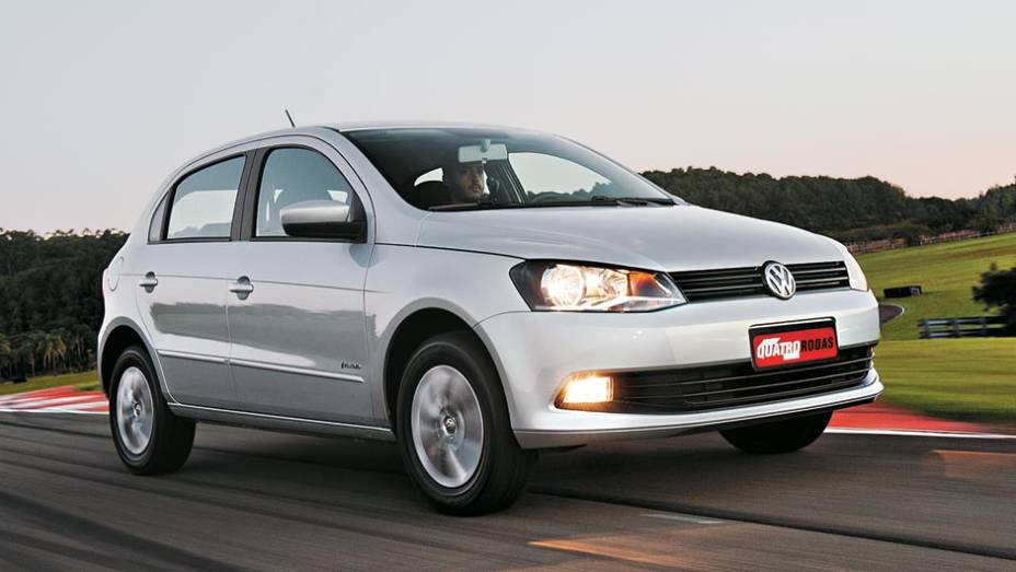 Faróis de neblina e antena são opcionais no pacote Trend | <a href="https://preprod.quatrorodas.abril.com.br/carros/testes/vw-gol-699508.shtml" rel="migration">Leia mais</a> Faróis de neblina e antena são opcionais no pacote Trend | <a href="https://preprod.quatrorodas.abril.com.br/carros/testes/vw-gol-699508.shtml" rel="migration">Leia mais</a>