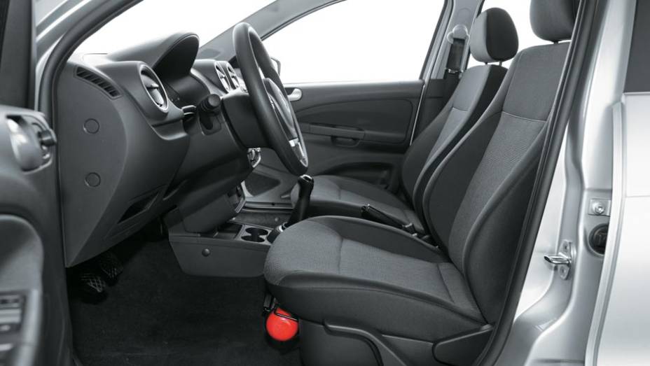 Desde a versão básica, banco do motorista tem ajuste de altura | <a href="https://preprod.quatrorodas.abril.com.br/carros/testes/vw-gol-699508.shtml" rel="migration">Leia mais</a> Desde a versão básica, banco do motorista tem ajuste de altura | <a href="https://preprod.quatrorodas.abril.com.br/carros/testes/vw-gol-699508.shtml" rel="migration">Leia mais</a>