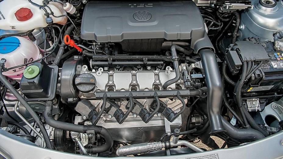 Com etanol, motor 1.0 TEC gera 76 cv | <a href="https://preprod.quatrorodas.abril.com.br/carros/testes/vw-gol-699508.shtml" rel="migration">Leia mais</a>