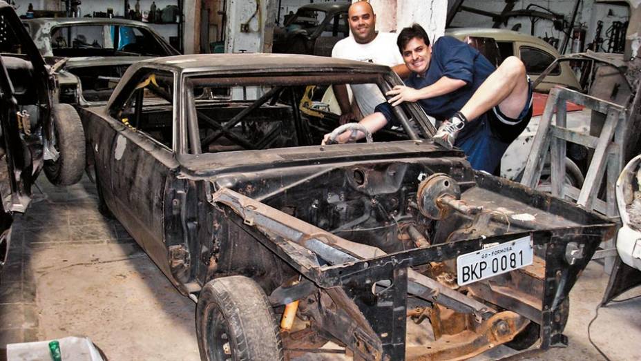 O &uacute;ltimo Dodge, um Dart 81, foi encontrado sem capô e mecânica. | <a href="https://preprod.quatrorodas.abril.com.br/reportagens/geral/museu-dodge-699798.shtml" rel="migration">Leia mais</a>