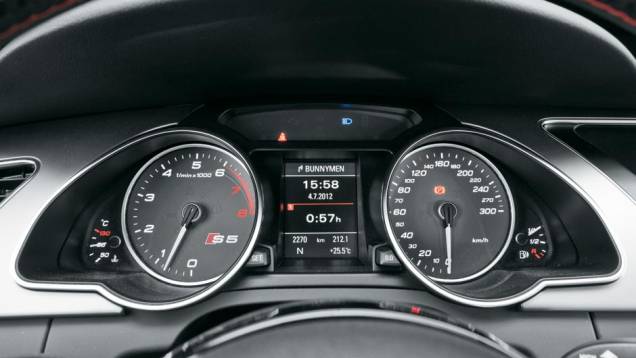 Mais que um A5 com painel e volante especiais,... | <a href="https://preprod.quatrorodas.abril.com.br/carros/testes/audi-s5-700509.shtml" rel="migration">Leia mais</a> Mais que um A5 com painel e volante especiais,... | <a href="https://preprod.quatrorodas.abril.com.br/carros/testes/audi-s5-700509.shtml" rel="migration">Leia mais</a>