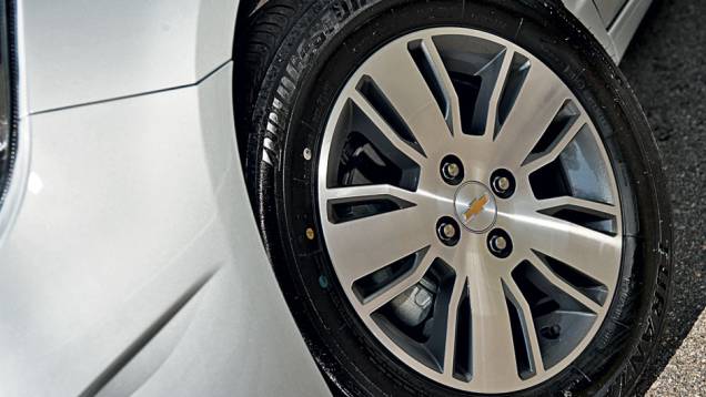 <a href="https://preprod.quatrorodas.abril.com.br/carros/testes/chevrolet-cobalt-ltz-1-8-automatico-703934.shtml" rel="migration">Leia mais</a> | <a href="https://preprod.quatrorodas.abril.com.br/carros/comparativos/sedas-automaticos-cobalt-x-siena-x-voyage-704089.shtml" rel="migration">Leia o comparativo co</a> <a href="https://preprod.quatrorodas.abril.com.br/carros/testes/chevrolet-cobalt-ltz-1-8-automatico-703934.shtml" rel="migration">Leia mais</a> | <a href="https://preprod.quatrorodas.abril.com.br/carros/comparativos/sedas-automaticos-cobalt-x-siena-x-voyage-704089.shtml" rel="migration">Leia o comparativo co</a>