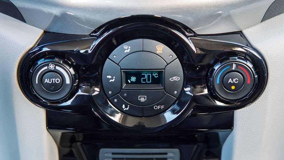 ...exclusividades da versão top Titanium | <a href="https://preprod.quatrorodas.abril.com.br/carros/testes/ford-ecosport-titanium-2-0-703169.shtml" rel="migration">Leia mais</a>