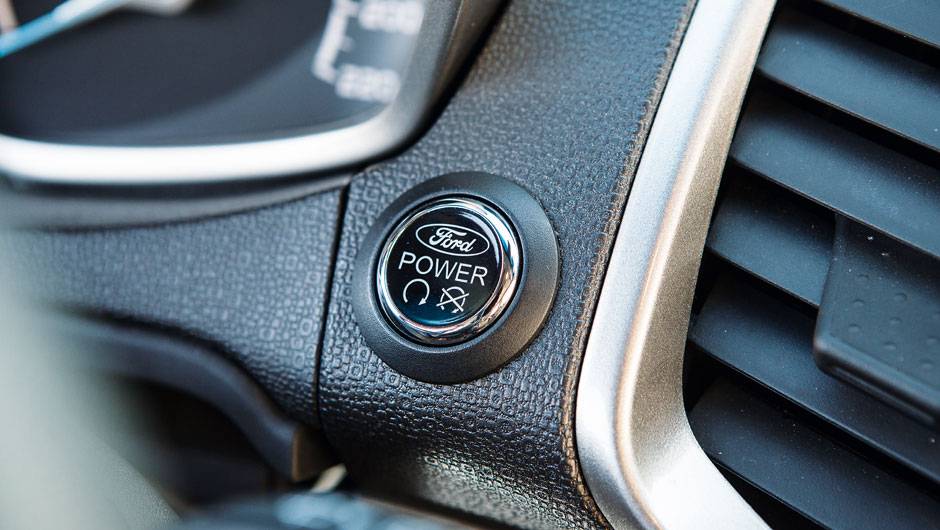 Motor e portas são ativados por botão,... | <a href="https://preprod.quatrorodas.abril.com.br/carros/testes/ford-ecosport-titanium-2-0-703169.shtml" rel="migration">Leia mais</a>