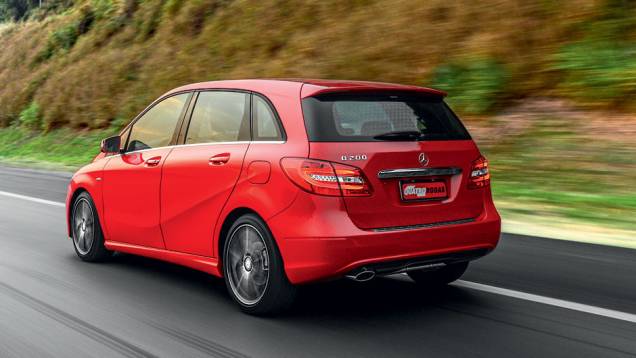 Minivan tem ótima aerodinâmica, com Cx de 0,26 | <a href="https://preprod.quatrorodas.abril.com.br/carros/lancamentos/mercedes-benz-b-200-turbo-724725.shtml" rel="migration">Leia mais</a> Minivan tem ótima aerodinâmica, com Cx de 0,26 | <a href="https://preprod.quatrorodas.abril.com.br/carros/lancamentos/mercedes-benz-b-200-turbo-724725.shtml" rel="migration">Leia mais</a>
