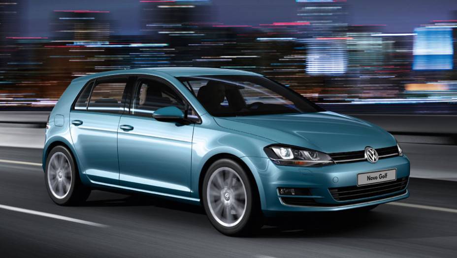 Depois de muitos anos, a Volkswagen finalmente resolveu trazer o novo Golf para cá | <a href="https://preprod.quatrorodas.abril.com.br/carros/lancamentos/volkswagen-golf-vii-749855.shtml" rel="migration">Saiba mais sobre o novo Golf no Brasil</a> | <a href="https://quatrorodas.abril" rel="migration"></a>