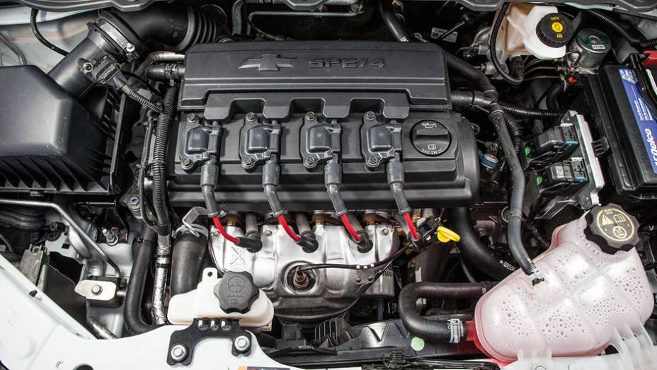 Motor 1.4 SPE/4 é mais potente que o Econo.Flex | <a href="https://preprod.quatrorodas.abril.com.br/carros/testes/chevrolet-onix-725300.shtml" rel="migration">Leia mais</a>