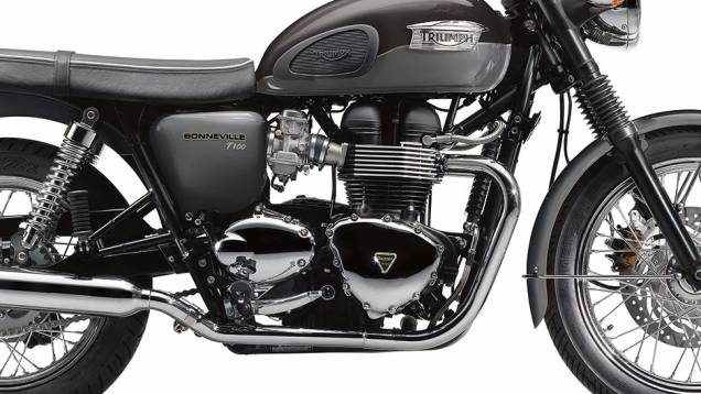 Corpo da injeção apenas imita um carburador | <a href="https://preprod.quatrorodas.abril.com.br/moto/testes/triumph-bonneville-t100-741213.shtml" rel="migration">Leia mais</a> Corpo da injeção apenas imita um carburador | <a href="https://preprod.quatrorodas.abril.com.br/moto/testes/triumph-bonneville-t100-741213.shtml" rel="migration">Leia mais</a>