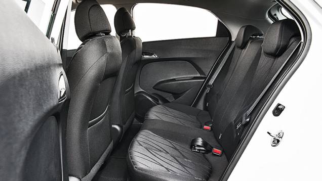 ...que o consumidor verá nas lojas | <a href="https://preprod.quatrorodas.abril.com.br/carros/comparativos/hatches-compactos-729449.shtml" rel="migration">Leia mais</a> ...que o consumidor verá nas lojas | <a href="https://preprod.quatrorodas.abril.com.br/carros/comparativos/hatches-compactos-729449.shtml" rel="migration">Leia mais</a>