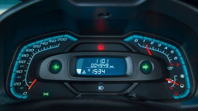 Computador de bordo é item de série | <a href="https://preprod.quatrorodas.abril.com.br/carros/comparativos/chevrolet-onix-x-chevrolet-agile-729371.shtml" rel="migration">Leia mais</a> Computador de bordo é item de série | <a href="https://preprod.quatrorodas.abril.com.br/carros/comparativos/chevrolet-onix-x-chevrolet-agile-729371.shtml" rel="migration">Leia mais</a>