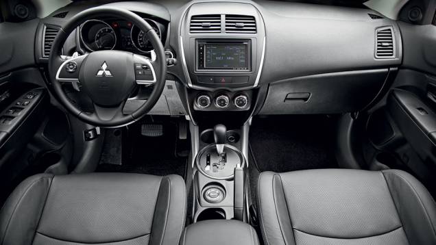 Volante, som e padrões do tecido são as novidades | <a href="https://preprod.quatrorodas.abril.com.br/carros/lancamentos/mitsubishi-asx-awd-732859.shtml" rel="migration">Leia mais</a> Volante, som e padrões do tecido são as novidades | <a href="https://preprod.quatrorodas.abril.com.br/carros/lancamentos/mitsubishi-asx-awd-732859.shtml" rel="migration">Leia mais</a>