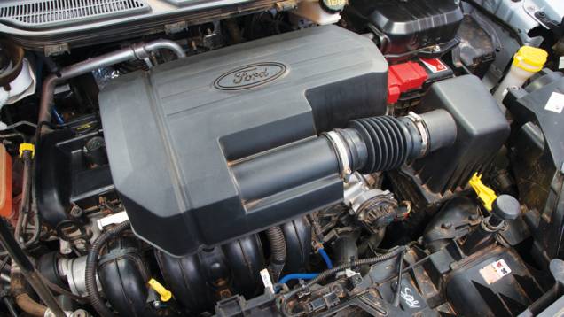 Versão 4x4 vem apenas com o motor 2.0, de 147/141 cv | <a href="https://preprod.quatrorodas.abril.com.br/carros/comparativos/ford-ecosport-4x2-x-ford-ecosport-4x4-732986.shtml" rel="migration">Leia mais</a> Versão 4x4 vem apenas com o motor 2.0, de 147/141 cv | <a href="https://preprod.quatrorodas.abril.com.br/carros/comparativos/ford-ecosport-4x2-x-ford-ecosport-4x4-732986.shtml" rel="migration">Leia mais</a>