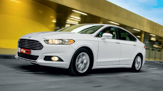 Retrovisores da cor da carroceria, com pisca, são itens de série | <a href="https://preprod.quatrorodas.abril.com.br/carros/testes/ford-fusion-2-5-flex-736957.shtml" rel="migration">Leia mais</a> Retrovisores da cor da carroceria, com pisca, são itens de série | <a href="https://preprod.quatrorodas.abril.com.br/carros/testes/ford-fusion-2-5-flex-736957.shtml" rel="migration">Leia mais</a>