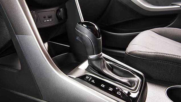 Câmbio automático tem seis marchas | <a href="https://preprod.quatrorodas.abril.com.br/carros/testes/hyundai-i30-1-6-16v-flex-738228.shtml" rel="migration">Leia mais</a> Câmbio automático tem seis marchas | <a href="https://preprod.quatrorodas.abril.com.br/carros/testes/hyundai-i30-1-6-16v-flex-738228.shtml" rel="migration">Leia mais</a>