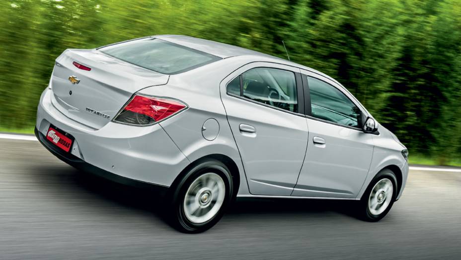 Terceiro volume: tudo novo da coluna C para tr&aacute;s | <a href="https://preprod.quatrorodas.abril.com.br/carros/testes/chevrolet-prisma-ltz-1-4-737233.shtml" rel="migration">Leia mais</a>