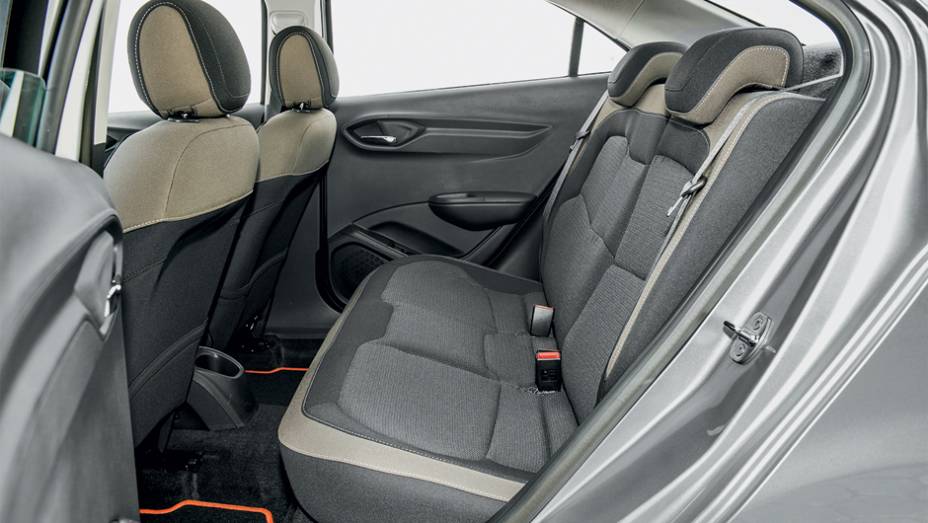 ...e traseira s&atilde;o melhores que os da gera&ccedil;&atilde;o anterior | <a href="https://preprod.quatrorodas.abril.com.br/carros/testes/chevrolet-prisma-ltz-1-4-737233.shtml" rel="migration">Leia mais</a>