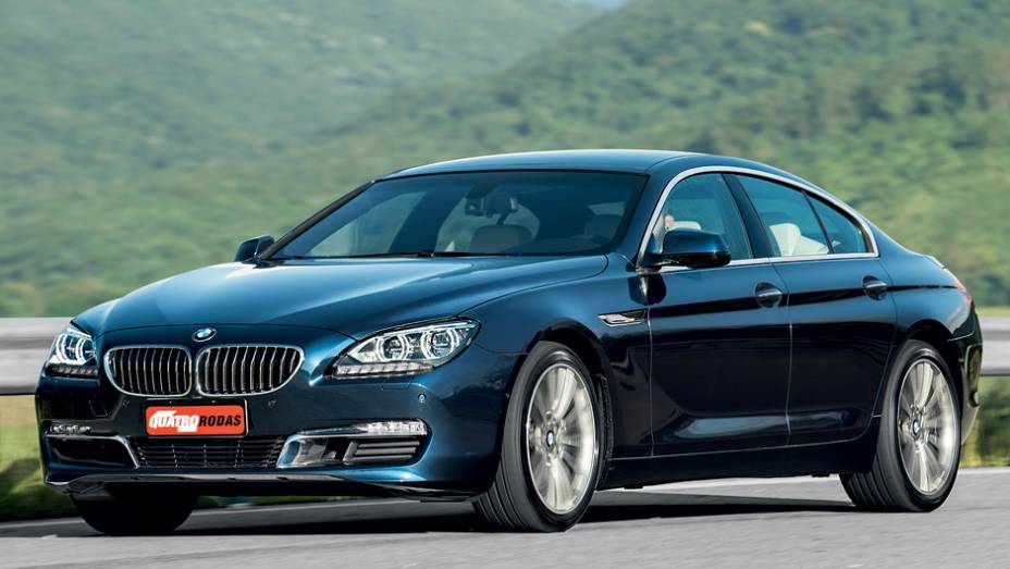 Esguio e baixo, o Gran Coupé tem apenas 1,39 m de altura | <a href="https://preprod.quatrorodas.abril.com.br/carros/lancamentos/bmw-serie-6-gran-coupe-740122.shtml" rel="migration">Leia mais</a>