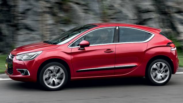 Linha DS tem status de marca com vida própria | <a href="https://preprod.quatrorodas.abril.com.br/carros/testes/citroen-ds4-740640.shtml" rel="migration">Leia mais</a> Linha DS tem status de marca com vida própria | <a href="https://preprod.quatrorodas.abril.com.br/carros/testes/citroen-ds4-740640.shtml" rel="migration">Leia mais</a>