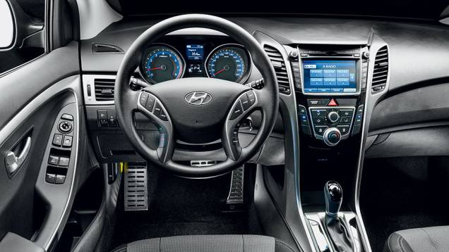 Câmbio automático de seis marchas é de série no novo i30 | <a href="https://preprod.quatrorodas.abril.com.br/carros/comparativos/peugeot-308-x-hyundai-i30-x-chevrolet-cruze-740626.shtml" rel="migration">Leia mais</a> Câmbio automático de seis marchas é de série no novo i30 | <a href="https://preprod.quatrorodas.abril.com.br/carros/comparativos/peugeot-308-x-hyundai-i30-x-chevrolet-cruze-740626.shtml" rel="migration">Leia mais</a>