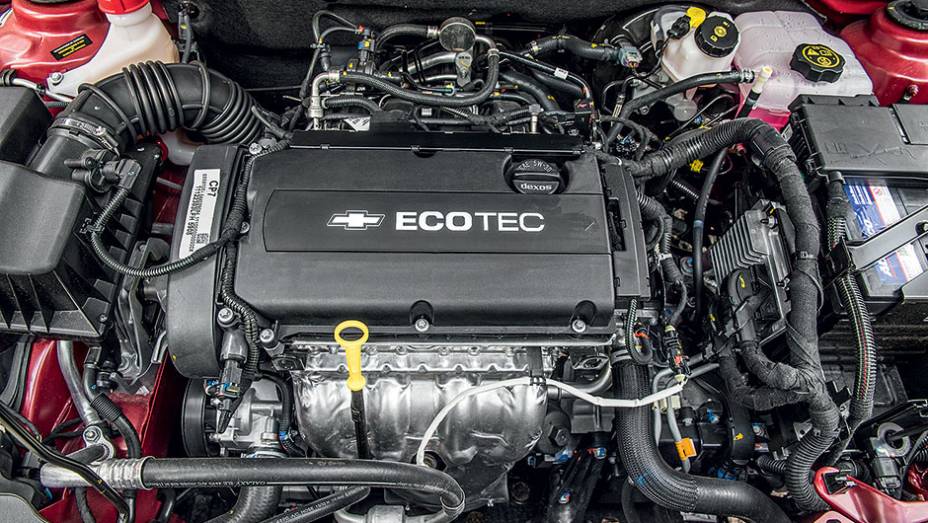 O motor tem funcionamento um tanto &aacute;spero | <a href="https://preprod.quatrorodas.abril.com.br/carros/comparativos/peugeot-308-x-hyundai-i30-x-chevrolet-cruze-740626.shtml" rel="migration">Leia mais</a>
