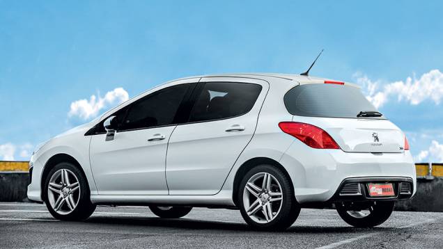 O 308 tem o maior motor da turma, um 2.0 com 151/143 cv | <a href="https://preprod.quatrorodas.abril.com.br/carros/comparativos/peugeot-308-x-hyundai-i30-x-chevrolet-cruze-740626.shtml" rel="migration">Leia mais</a> O 308 tem o maior motor da turma, um 2.0 com 151/143 cv | <a href="https://preprod.quatrorodas.abril.com.br/carros/comparativos/peugeot-308-x-hyundai-i30-x-chevrolet-cruze-740626.shtml" rel="migration">Leia mais</a>