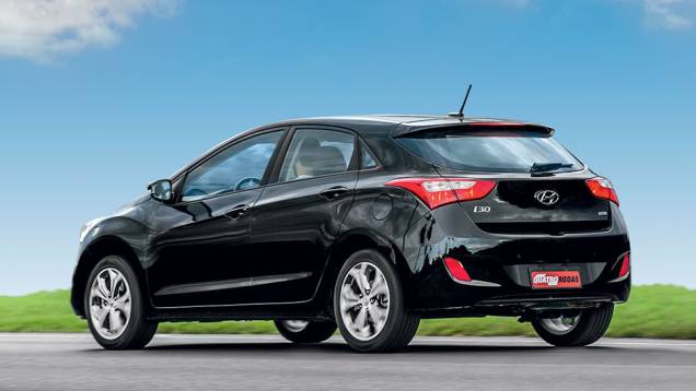 i30 herdou o motor 1.6 de 128/122 cv do pequeno HB20 | <a href="https://preprod.quatrorodas.abril.com.br/carros/comparativos/peugeot-308-x-hyundai-i30-x-chevrolet-cruze-740626.shtml" rel="migration">Leia mais</a> i30 herdou o motor 1.6 de 128/122 cv do pequeno HB20 | <a href="https://preprod.quatrorodas.abril.com.br/carros/comparativos/peugeot-308-x-hyundai-i30-x-chevrolet-cruze-740626.shtml" rel="migration">Leia mais</a>