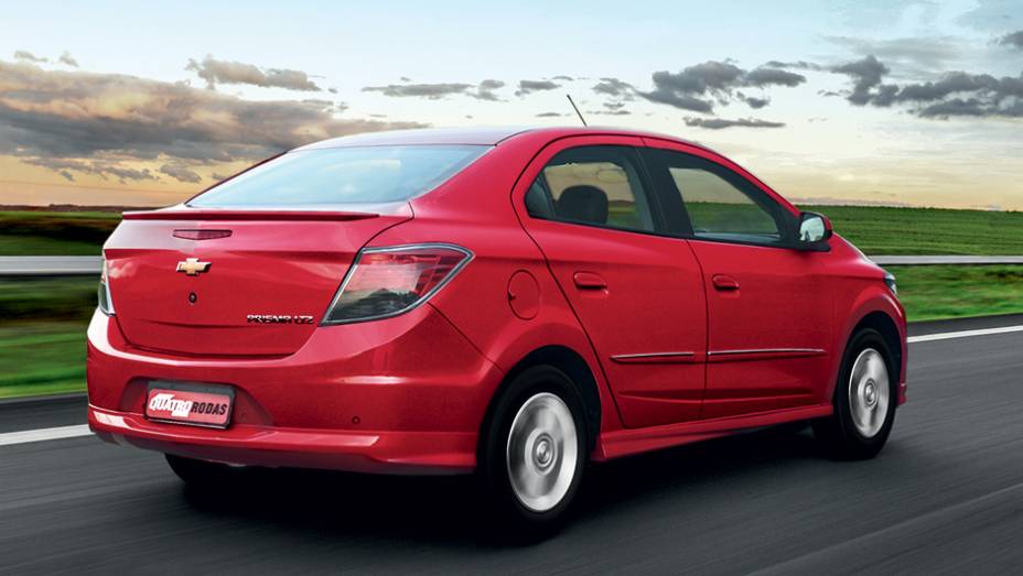 Brake-light &eacute; incrustado na tampa traseira | <a href="https://preprod.quatrorodas.abril.com.br/carros/comparativos/chevrolet-prisma-ltz-x-hyundai-hb20s-premium-740129.shtml" rel="migration">Leia mais</a>