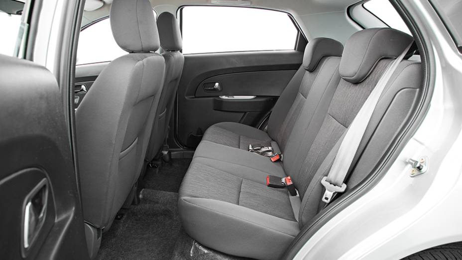 ... e com pouco suporte lateral | <a href="https://preprod.quatrorodas.abril.com.br/carros/comparativos/jac-j3-1-5-s-x-chery-celer-1-5-744920.shtml" rel="migration">Leia mais</a> ... e com pouco suporte lateral | <a href="https://preprod.quatrorodas.abril.com.br/carros/comparativos/jac-j3-1-5-s-x-chery-celer-1-5-744920.shtml" rel="migration">Leia mais</a>