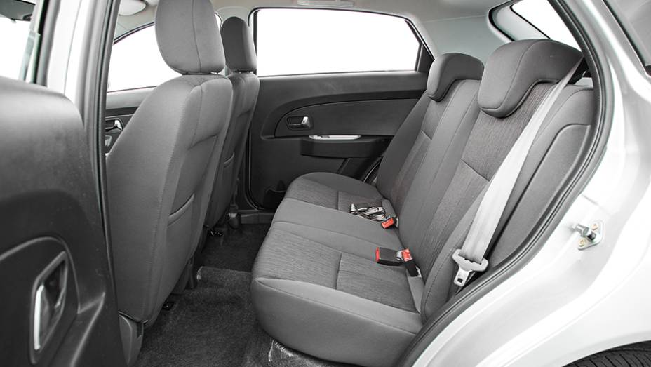 ... e com pouco suporte lateral | <a href="https://preprod.quatrorodas.abril.com.br/carros/comparativos/jac-j3-1-5-s-x-chery-celer-1-5-744920.shtml" rel="migration">Leia mais</a>