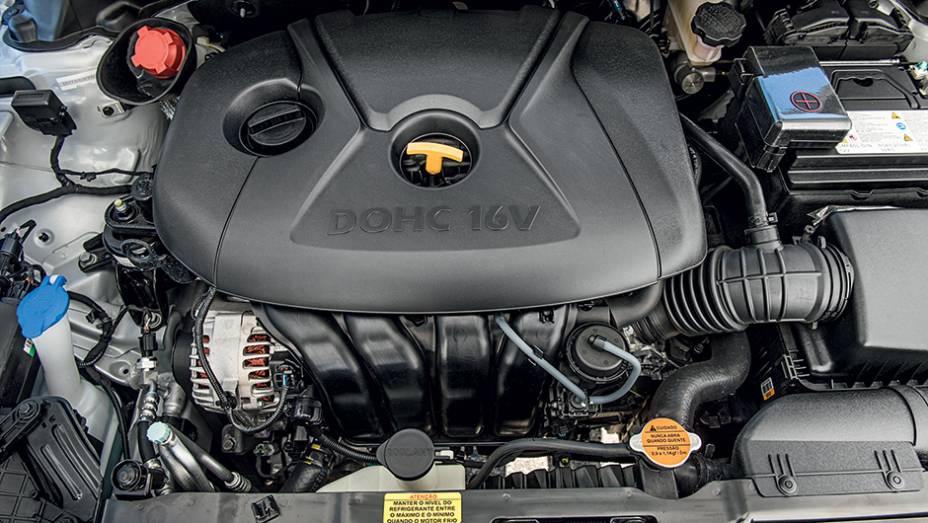 Motor 2.0 fez do Elantra o mais r&aacute;pido do segmento | <a href="https://preprod.quatrorodas.abril.com.br/carros/lancamentos/hyundai-elantra-2-0-flex-742637.shtml" rel="migration">Leia mais</a>