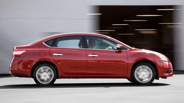 Seu entre-eixos é 10 cm maior que o do rival Corolla | <a href="https://preprod.quatrorodas.abril.com.br/carros/impressoes/nissan-sentra-1-8-744751.shtml" rel="migration">Leia mais</a> Seu entre-eixos é 10 cm maior que o do rival Corolla | <a href="https://preprod.quatrorodas.abril.com.br/carros/impressoes/nissan-sentra-1-8-744751.shtml" rel="migration">Leia mais</a>