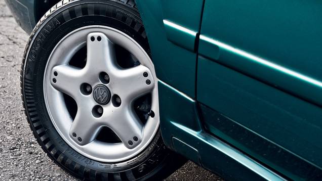 Discos ventilados eram novidade na segunda geração | <a href="https://preprod.quatrorodas.abril.com.br/carros/classicos-brasileiros/volkswagen-quantum-segunda-geracao-746867.shtml" rel="migration">Leia mais</a> Discos ventilados eram novidade na segunda geração | <a href="https://preprod.quatrorodas.abril.com.br/carros/classicos-brasileiros/volkswagen-quantum-segunda-geracao-746867.shtml" rel="migration">Leia mais</a>
