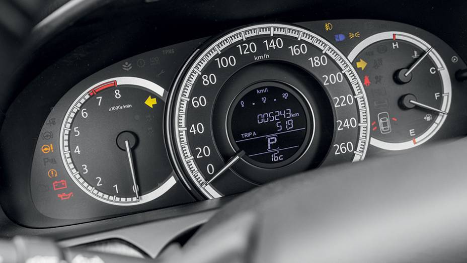 | <a href="https://preprod.quatrorodas.abril.com.br/carros/testes/honda-accord-748896.shtml" rel="migration">Leia mais</a>