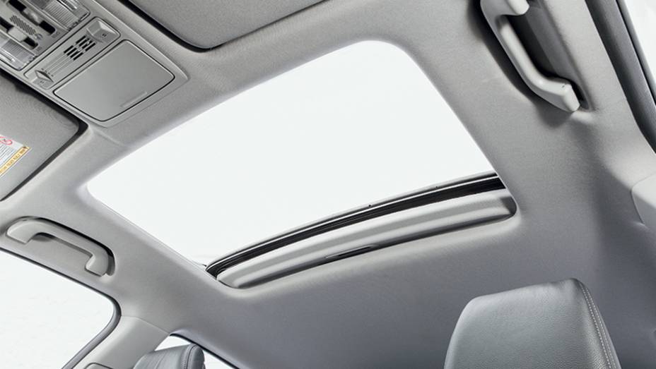 Teto solar s&oacute; vem na vers&atilde;o V6 | <a href="https://preprod.quatrorodas.abril.com.br/carros/testes/honda-accord-748896.shtml" rel="migration">Leia mais</a>