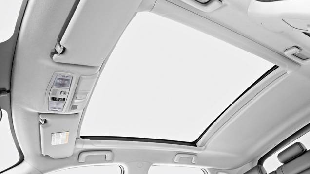 Teto de vidro e xenônio custam 6 000 reais | <a href="https://preprod.quatrorodas.abril.com.br/carros/lancamentos/mitsubishi-asx-awd-748892.shtml" rel="migration">Leia mais</a> Teto de vidro e xenônio custam 6 000 reais | <a href="https://preprod.quatrorodas.abril.com.br/carros/lancamentos/mitsubishi-asx-awd-748892.shtml" rel="migration">Leia mais</a>