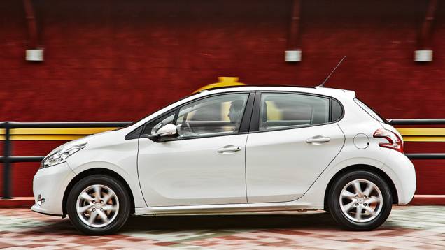 Peugeot obteve as melhores notas de visibilidade traseira | <a href="https://preprod.quatrorodas.abril.com.br/carros/comparativos/fiesta-x-208-x-c3-749647.shtml" rel="migration">Leia mais</a> Peugeot obteve as melhores notas de visibilidade traseira | <a href="https://preprod.quatrorodas.abril.com.br/carros/comparativos/fiesta-x-208-x-c3-749647.shtml" rel="migration">Leia mais</a>