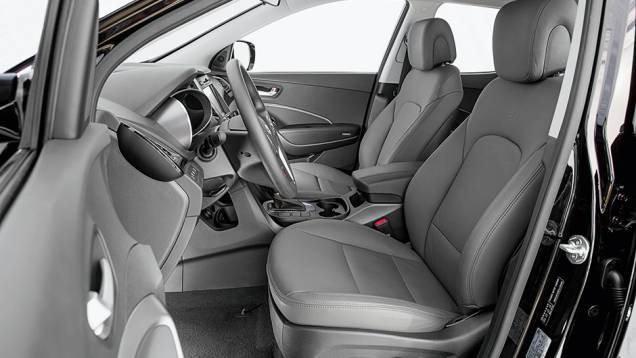 Assim como na dianteira,... | <a href="https://preprod.quatrorodas.abril.com.br/carros/testes/hyundai-santa-fe-3-3-749761.shtml" rel="migration">Leia mais</a> Assim como na dianteira,... | <a href="https://preprod.quatrorodas.abril.com.br/carros/testes/hyundai-santa-fe-3-3-749761.shtml" rel="migration">Leia mais</a>