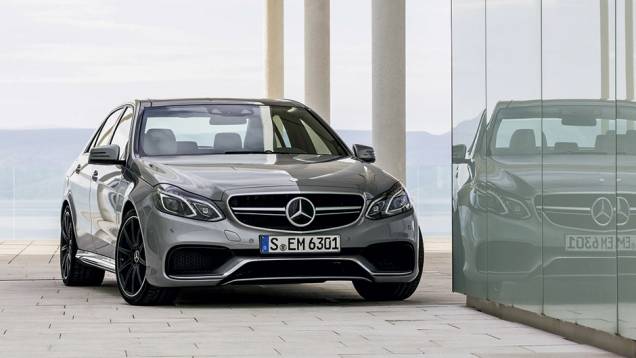 E 63 AMG tem motor V8 com 585 cv de potência | <a href="https://preprod.quatrorodas.abril.com.br/carros/lancamentos/mercedes-benz-250-avantgarde-753592.shtml" rel="migration">Leia mais</a> E 63 AMG tem motor V8 com 585 cv de potência | <a href="https://preprod.quatrorodas.abril.com.br/carros/lancamentos/mercedes-benz-250-avantgarde-753592.shtml" rel="migration">Leia mais</a>