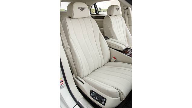 Bancos oferecem até aquecimento, refrigeração e função massageadora | <a href="https://preprod.quatrorodas.abril.com.br/carros/impressoes/bentley-flying-spur-755086.shtml" rel="migration">Leia mais</a> Bancos oferecem até aquecimento, refrigeração e função massageadora | <a href="https://preprod.quatrorodas.abril.com.br/carros/impressoes/bentley-flying-spur-755086.shtml" rel="migration">Leia mais</a>