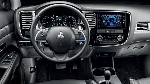 Cabine de design óbvio, mas com materiais de boa qualidade | <a href="https://preprod.quatrorodas.abril.com.br/carros/testes/mitsubishi-outlander-gt-v6-3-0-757583.shtml" rel="migration">Leia mais</a> Cabine de design óbvio, mas com materiais de boa qualidade | <a href="https://preprod.quatrorodas.abril.com.br/carros/testes/mitsubishi-outlander-gt-v6-3-0-757583.shtml" rel="migration">Leia mais</a>