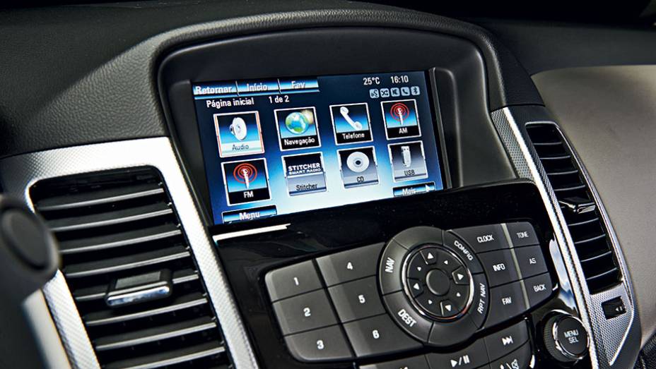 Central MyLink vem com sistema de navega&ccedil;&atilde;o GPS