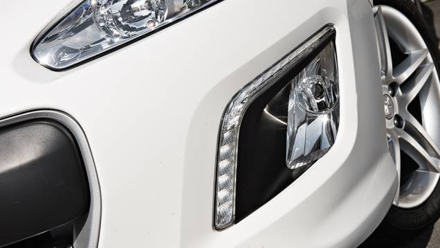 Luz diurna de led | <a href="https://preprod.quatrorodas.abril.com.br/carros/comparativos/hatches-medios-762947.shtml" rel="migration">Leia mais</a> Luz diurna de led | <a href="https://preprod.quatrorodas.abril.com.br/carros/comparativos/hatches-medios-762947.shtml" rel="migration">Leia mais</a>